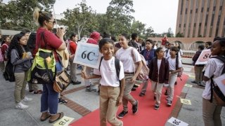 The USC Leslie and William McMorrow Neighborhood Academic Initiative kicked off in September 2018 with a red carpet event. (Photo/USC, David Sprague)