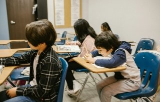 playinglong game.jpeg kids learning