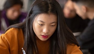 Blog_HighSchoolGirlAtDesk