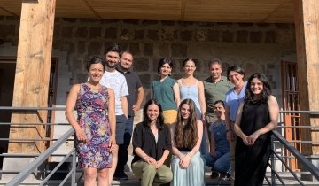 Artineh - Armenian Studies