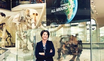 Gale Sinatra at La Brea Tar Pits