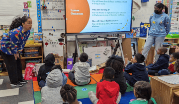 Photo of a classroom.