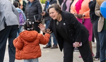 Liz-Blanco-hi-res.jpg PUSD Superintendent Elizabeth Blanco welcomes Norma Coombs Elementary students back to school after the Eaton Fire. Credit: Photo/Courtesy of KLRN Pasadena