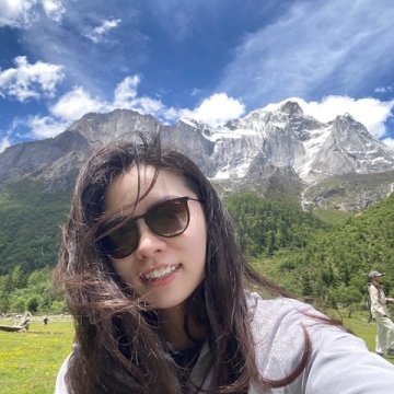 Xinyue Shui is an MAT-TESOL program alumni who graduated in 2020.