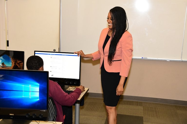 The center seeks to help students feel like they belong in a computer science classroom. PHOTO BY MARGARET MOLLOY